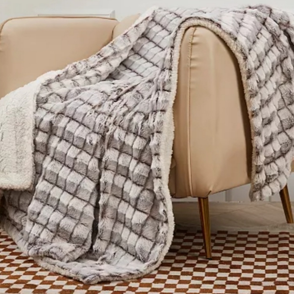 Blue Ridge Home Fashions Luxe Micro~Mink/Sherpa Throw Brown/Cream 50" x 60" NWT